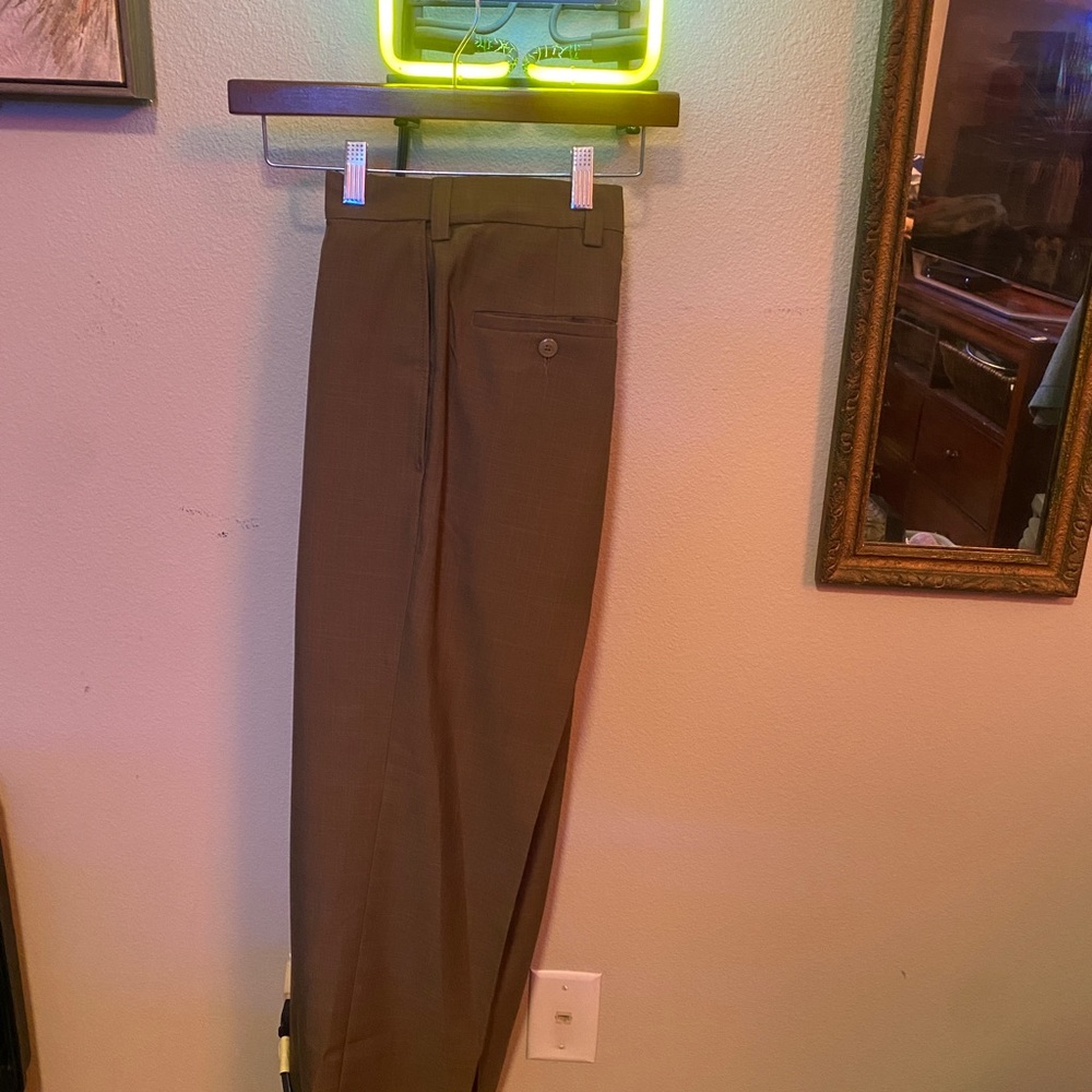 Classic Fit, Flat Front, Hidden Expandable Waistband, great for golf & work